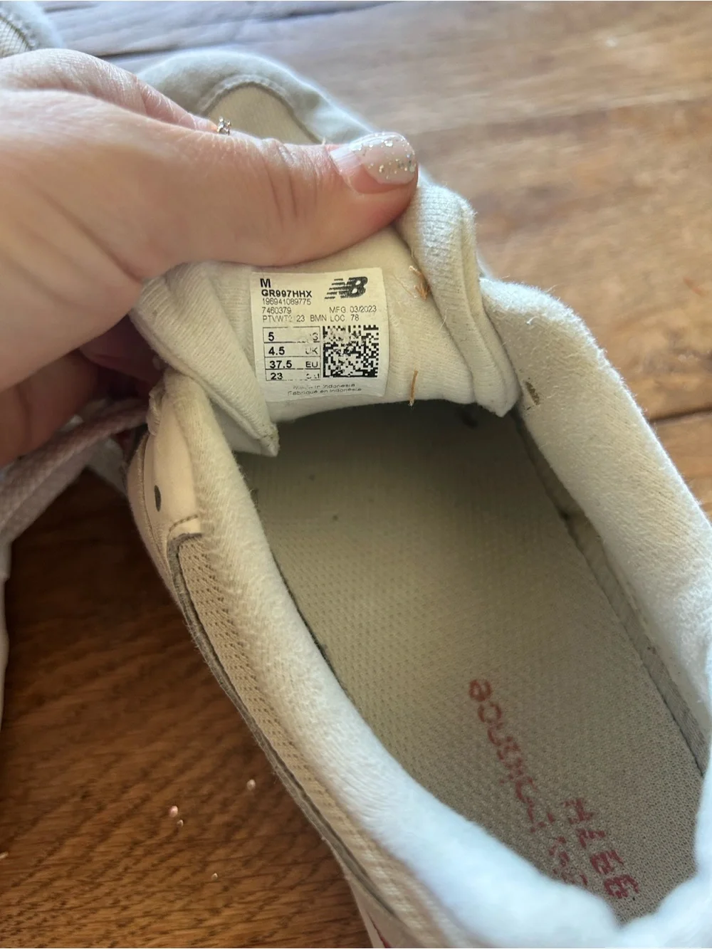 New Balance Kids Light red white and blue  Accent Sneakers